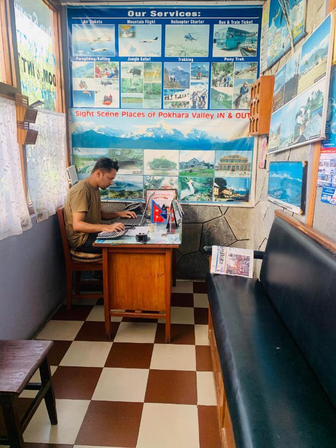 Hotel Peace Ganga Inn ポカラ エクステリア 写真